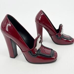 Prada Fall 2010 Burgundy Patent Leather Square Toe Loafer Pump Heel size IT 36